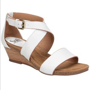 Sofft Vita White Sandal Wedge Heels 8.5 39.5